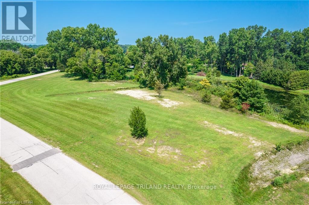 9944 Eric Street, Lambton Shores, Ontario  N0M 2N0 - Photo 11 - X8284858