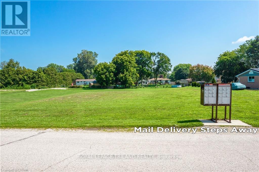 9944 Eric Street, Lambton Shores, Ontario  N0M 2N0 - Photo 12 - X8284858