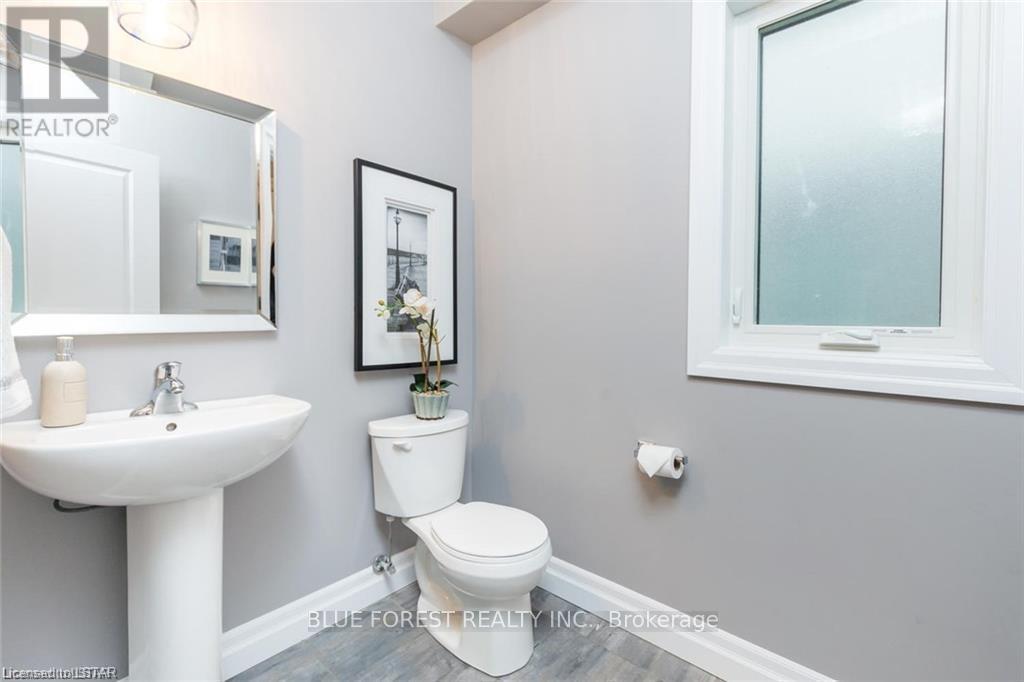 98 Wayside Lane, Southwold (Talbotville), Ontario  N5P 3T2 - Photo 17 - X8314100