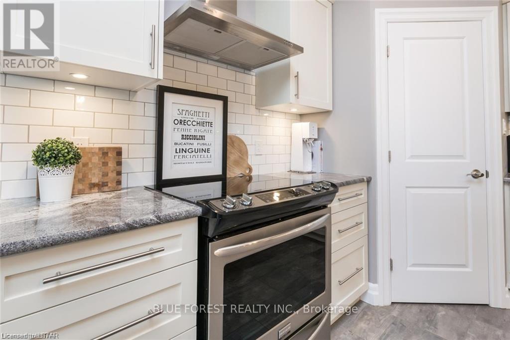 98 Wayside Lane, Southwold (Talbotville), Ontario  N5P 3T2 - Photo 8 - X8314100