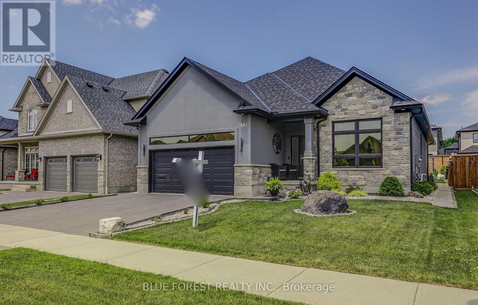 1 ROYAL CRESCENT, southwold (talbotville), Ontario