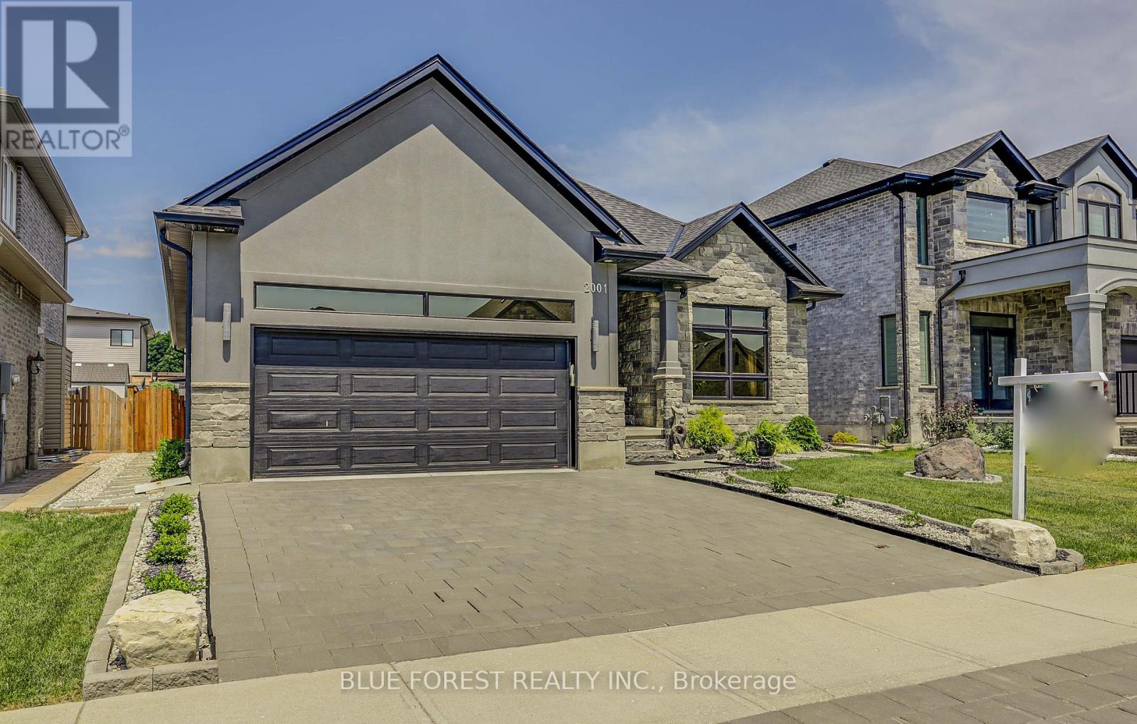 1 Royal Crescent, Southwold (Talbotville), Ontario  N5P 3T2 - Photo 2 - X8356208
