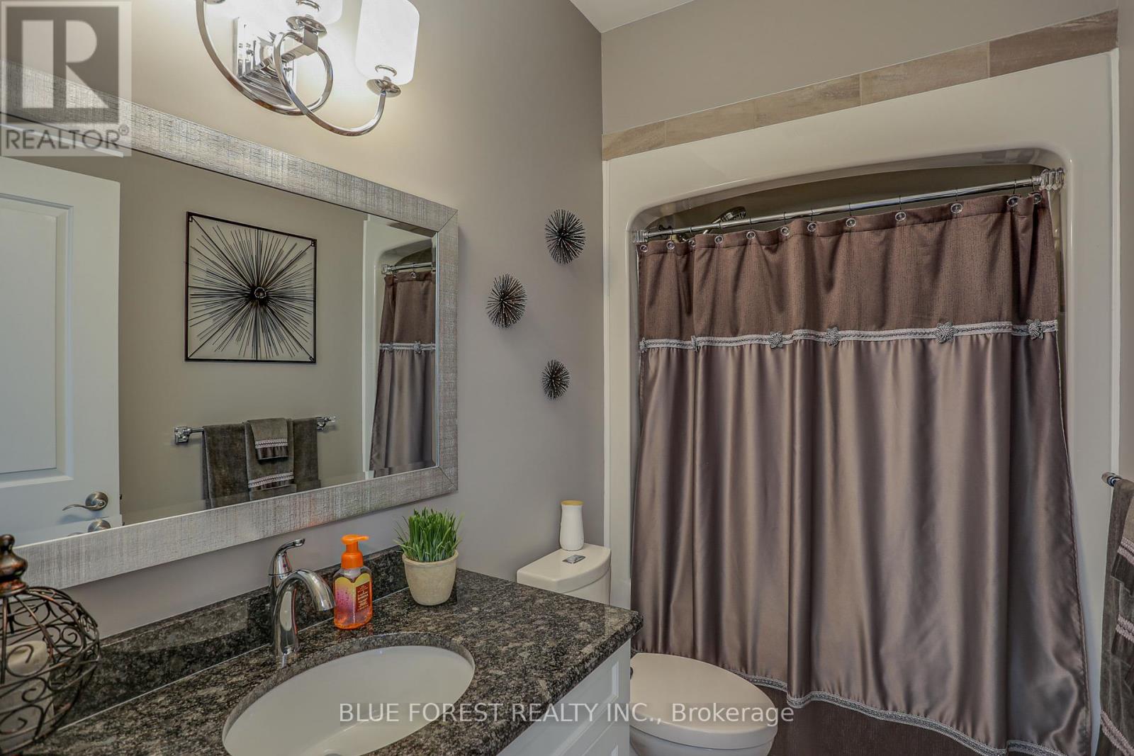 1 Royal Crescent, Southwold (Talbotville), Ontario  N5P 3T2 - Photo 22 - X8356208