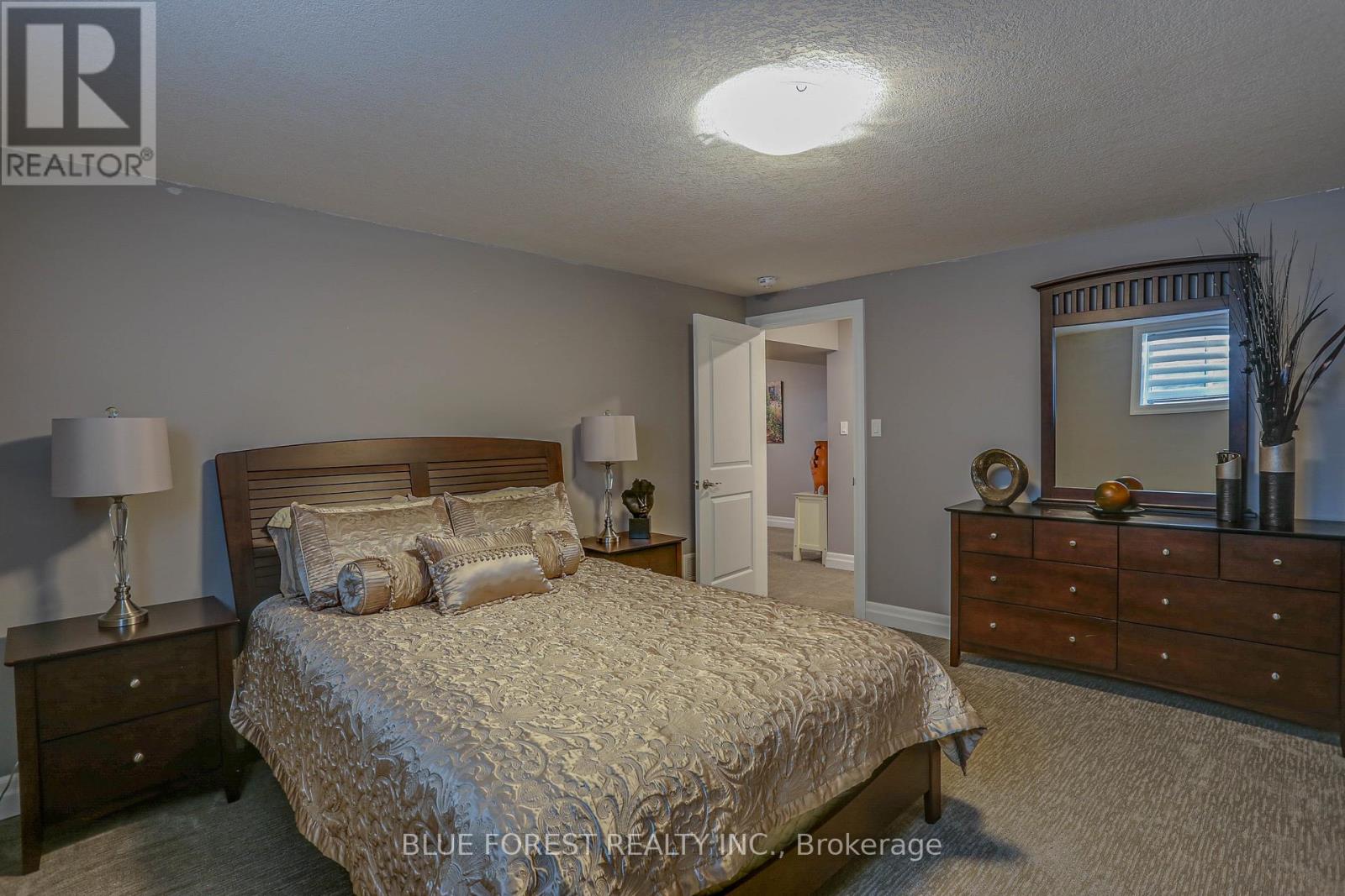1 Royal Crescent, Southwold (Talbotville), Ontario  N5P 3T2 - Photo 31 - X8356208