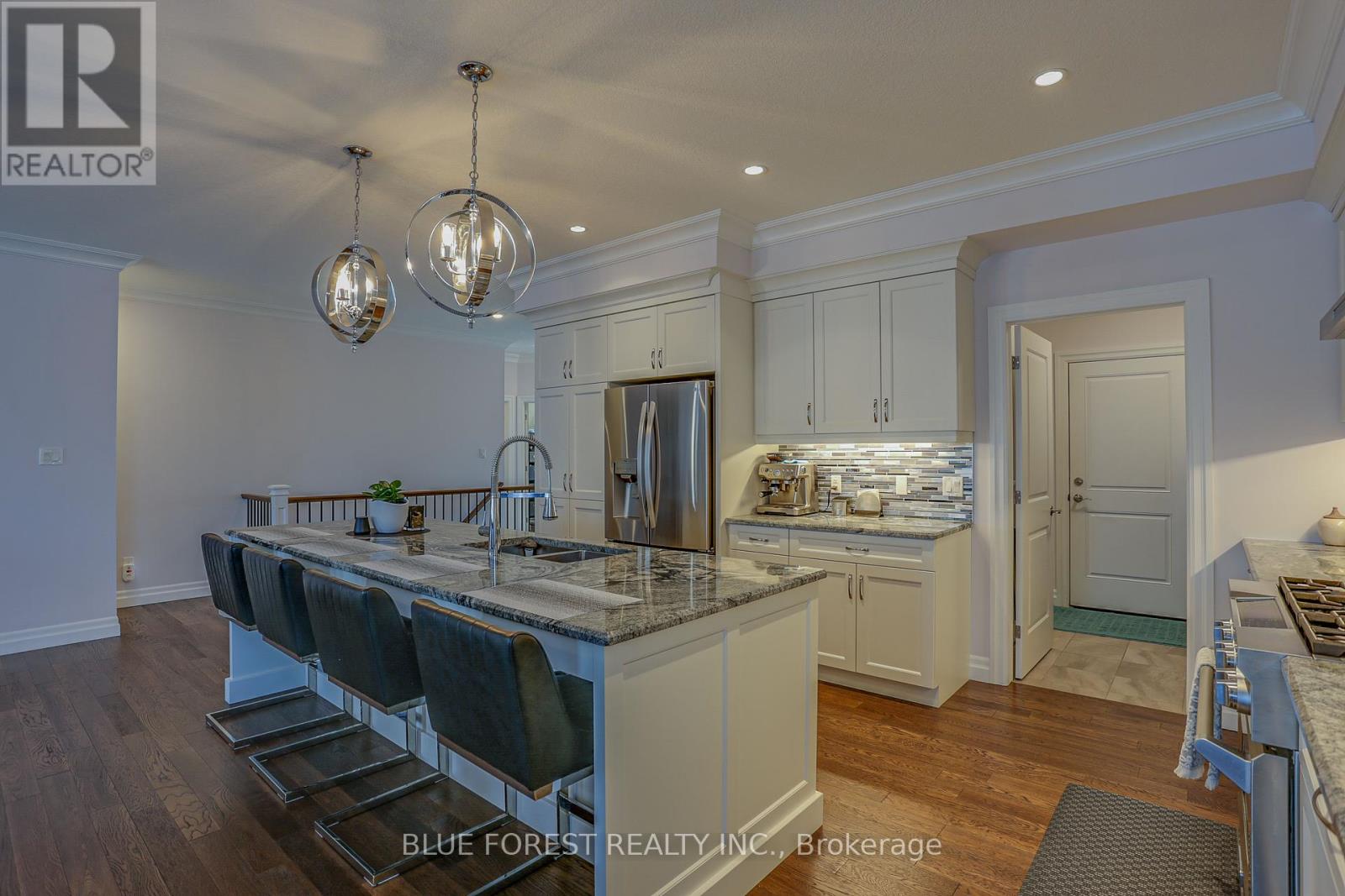 1 Royal Crescent, Southwold (Talbotville), Ontario  N5P 3T2 - Photo 7 - X8356208