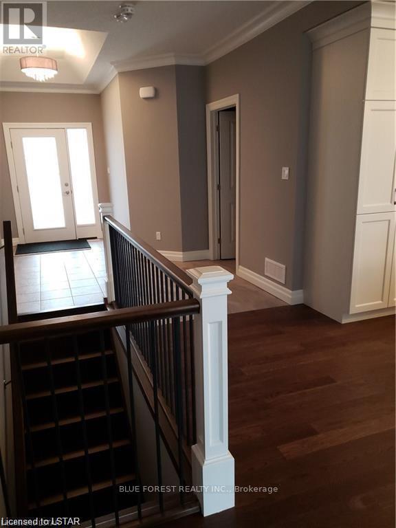 17 Royal Crescent, Southwold (Talbotville), Ontario  N5P 3T2 - Photo 17 - X8356218