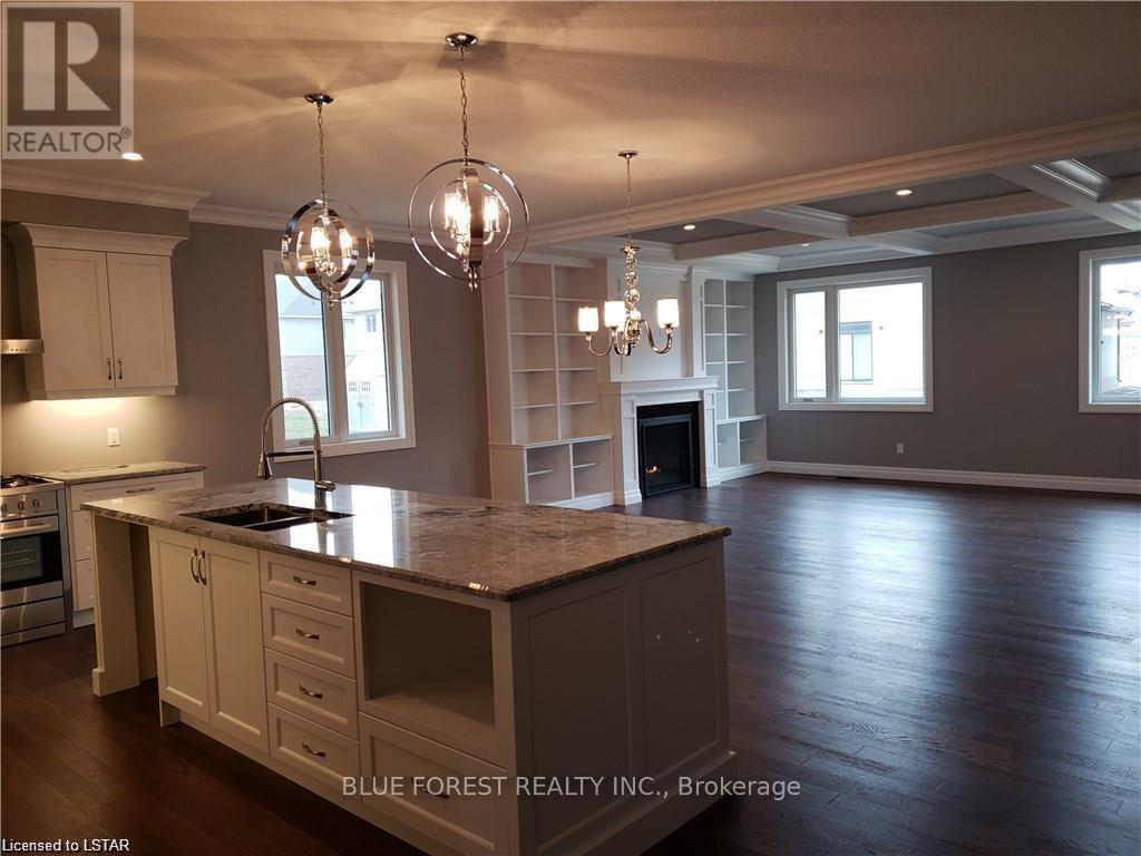 68 Five Stakes Street, Southwold (Talbotville), Ontario  N5P 3T2 - Photo 6 - X8356230