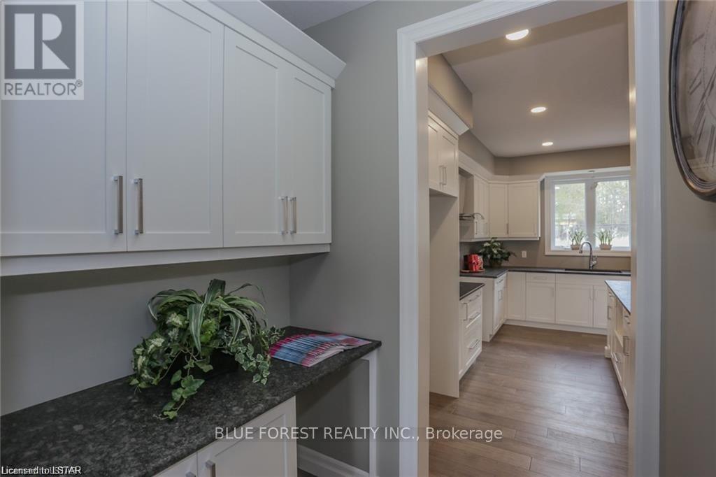 26 Royal Crescent, Southwold (Talbotville), Ontario  N5P 3T2 - Photo 13 - X8356236