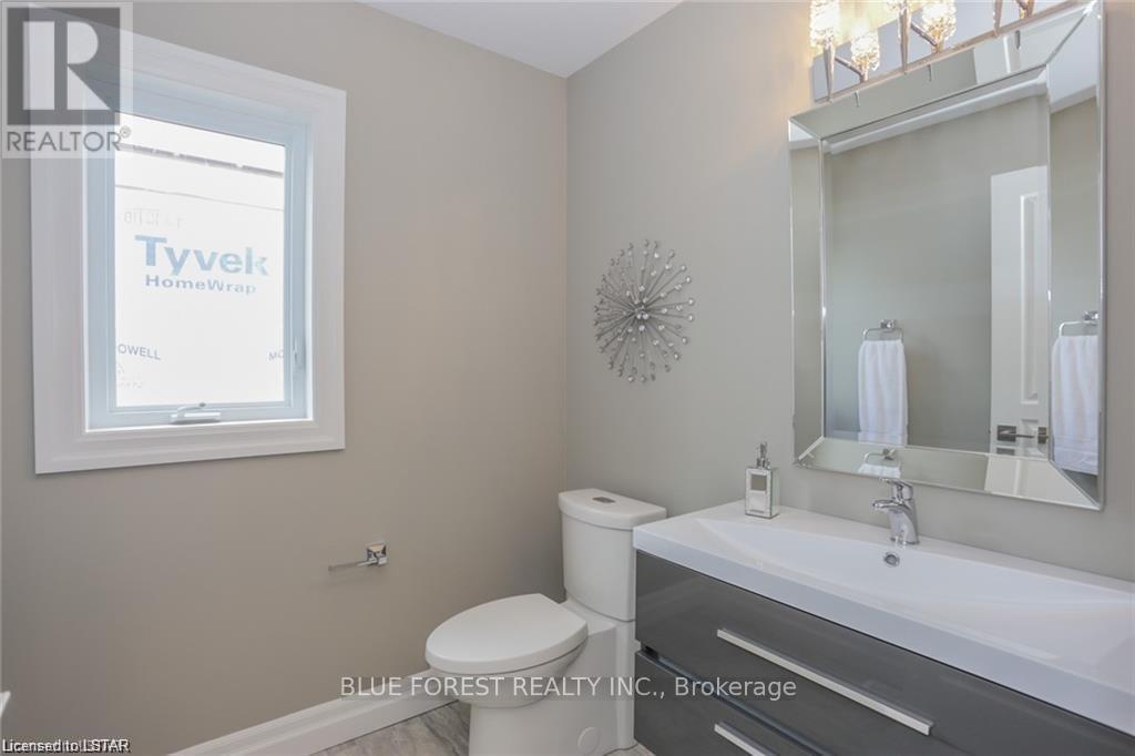 26 Royal Crescent, Southwold (Talbotville), Ontario  N5P 3T2 - Photo 17 - X8356236