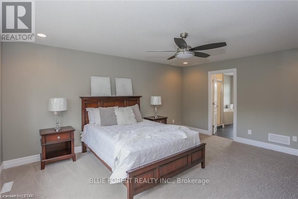 26 Royal Crescent, Southwold (Talbotville), Ontario  N5P 3T2 - Photo 20 - X8356236