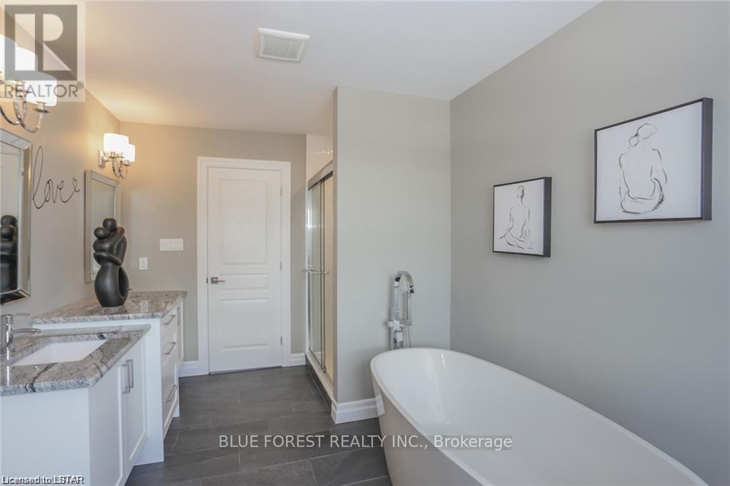 26 Royal Crescent, Southwold (Talbotville), Ontario  N5P 3T2 - Photo 21 - X8356236