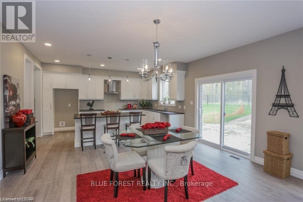 26 Royal Crescent, Southwold (Talbotville), Ontario  N5P 3T2 - Photo 7 - X8356236