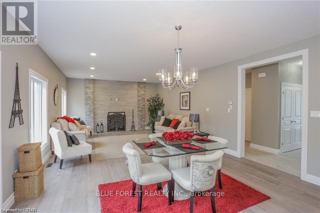 26 Royal Crescent, Southwold (Talbotville), Ontario  N5P 3T2 - Photo 9 - X8356236