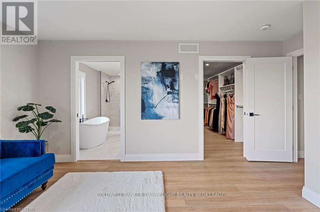 2106 Tokala Trail Trail, London, Ontario  N6G 3X7 - Photo 21 - X8381062