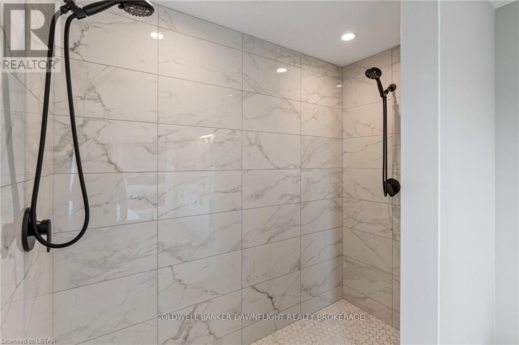 2106 Tokala Trail Trail, London, Ontario  N6G 3X7 - Photo 26 - X8381062
