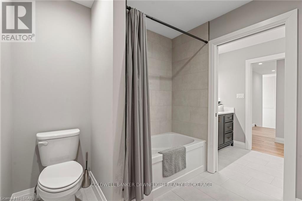 2106 Tokala Trail Trail, London, Ontario  N6G 3X7 - Photo 37 - X8381062