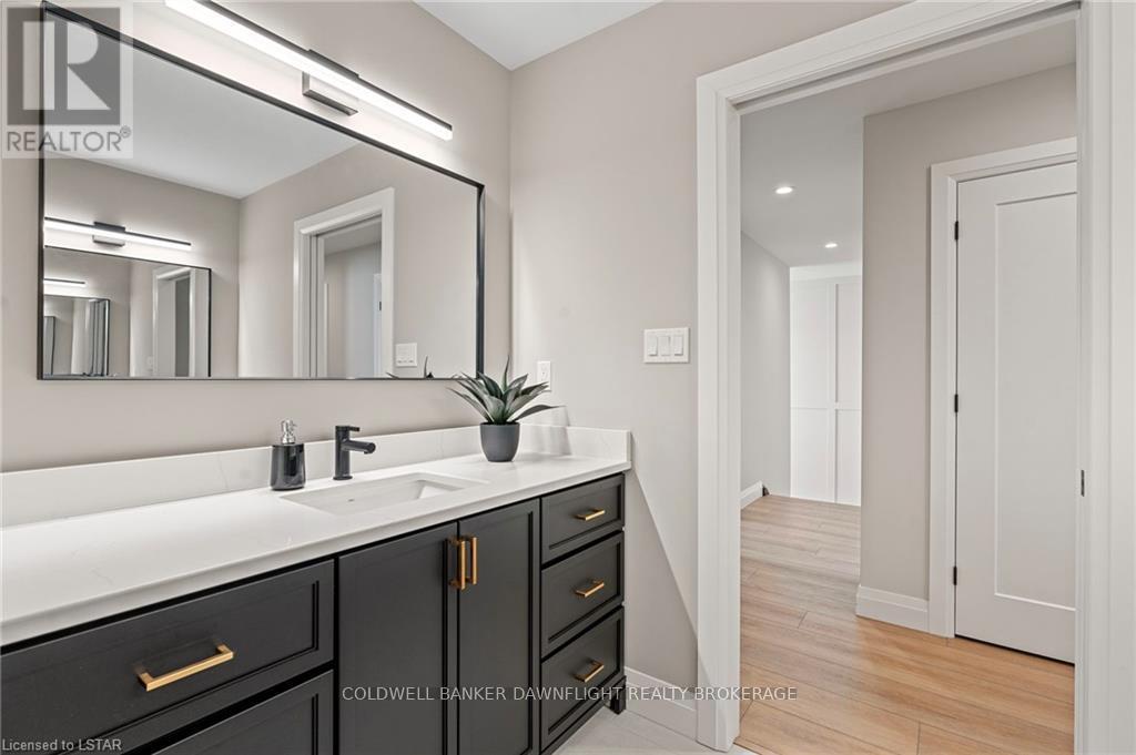 2106 Tokala Trail Trail, London, Ontario  N6G 3X7 - Photo 38 - X8381062