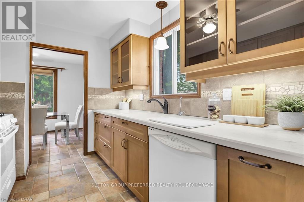 30 Forward Avenue, London, Ontario  N6H 1B7 - Photo 10 - X8381602