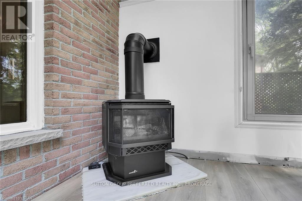 30 Forward Avenue, London, Ontario  N6H 1B7 - Photo 15 - X8381602