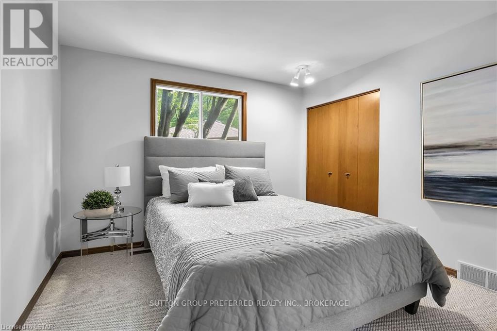 30 Forward Avenue, London, Ontario  N6H 1B7 - Photo 21 - X8381602