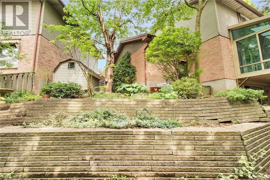 30 Forward Avenue, London, Ontario  N6H 1B7 - Photo 33 - X8381602