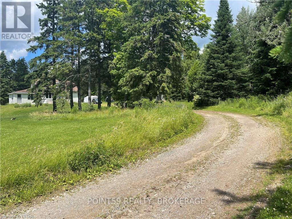 2442 Highway 520, Burk's Falls, Ontario  P0A 1C0 - Photo 12 - X8382132