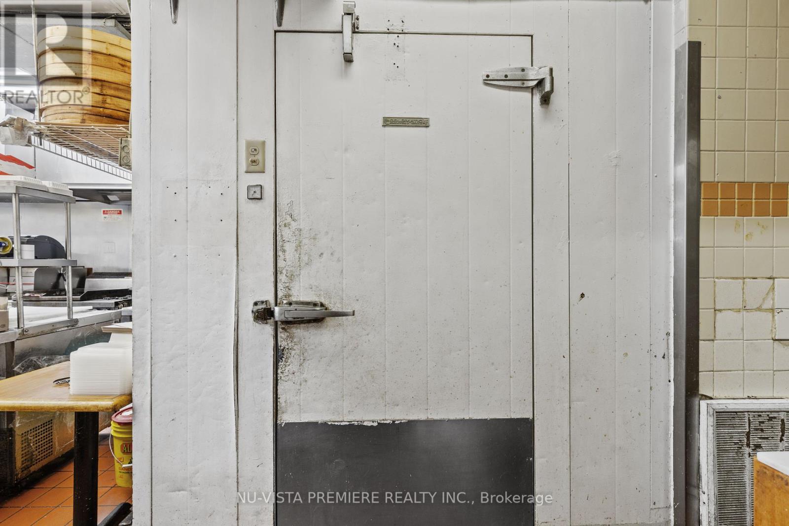 16 - 1080 Adelaide Street N, London, Ontario  N5Y 2N1 - Photo 23 - X8423628
