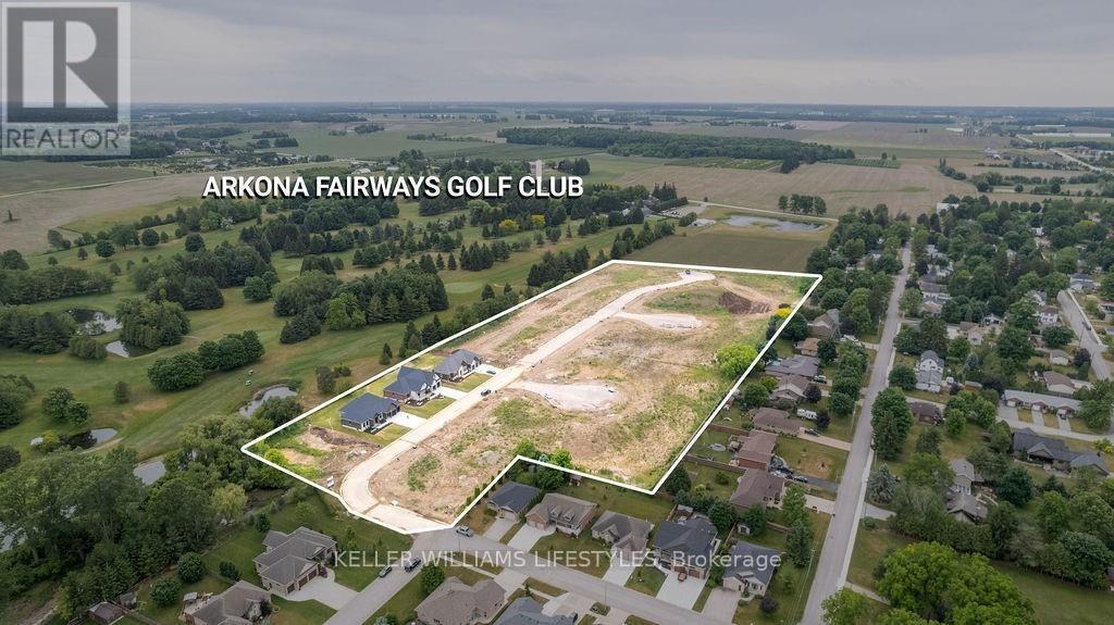 37 East Glen Drive, Lambton Shores (Arkona), Ontario  N0M 1B0 - Photo 3 - X8447730