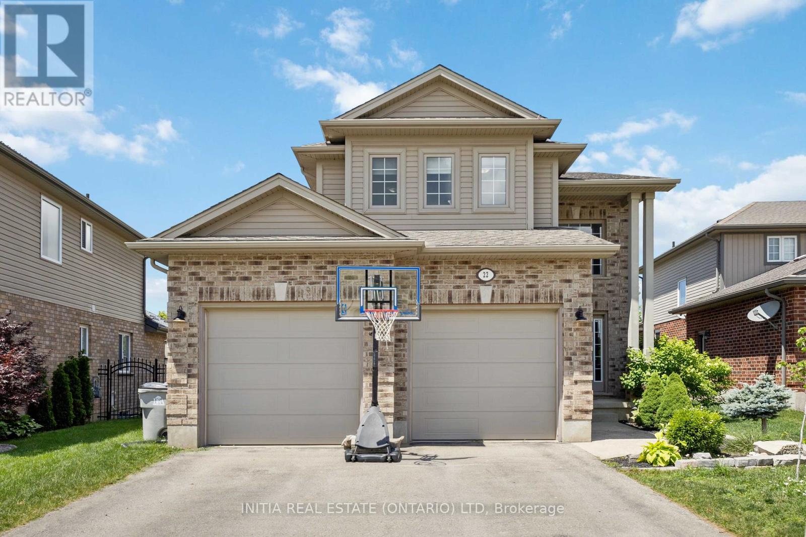 22 STONEFIELD GATE, middlesex centre, Ontario