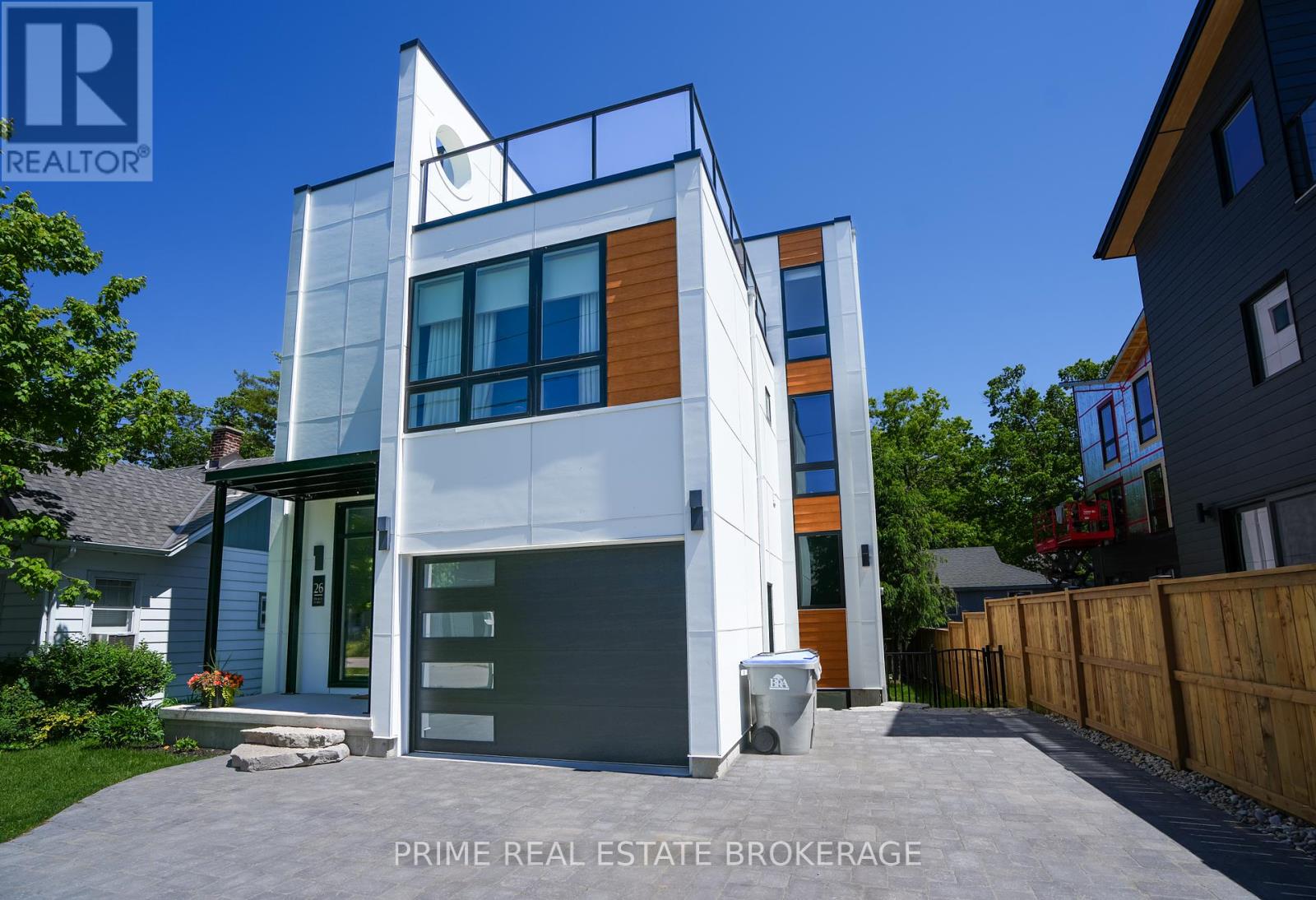26 Huron Street, Lambton Shores (Grand Bend), Ontario  N0M 1T0 - Photo 3 - X9012756