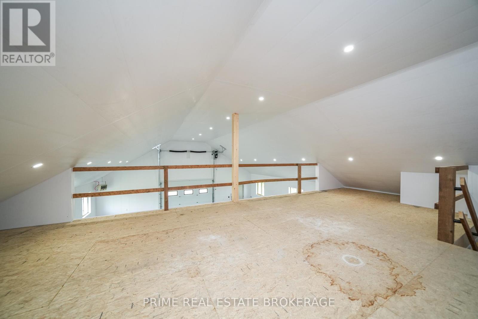 75836c London Road, Huron East, Ontario  N0M 1J0 - Photo 11 - X9012764