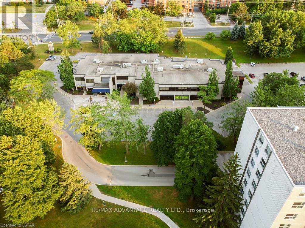 201 - 101 Cherryhill Boulevard, London, Ontario  N6H 4S4 - Photo 2 - X9044107