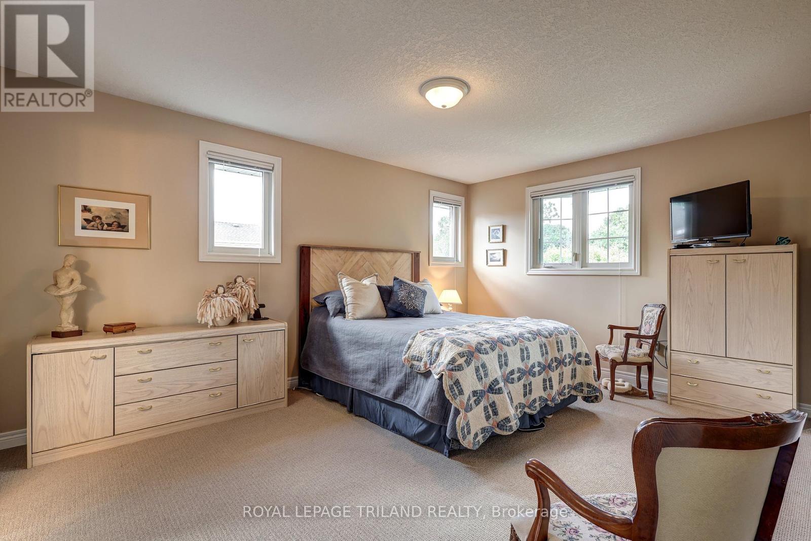 31 Symphony Court, St. Thomas, Ontario  N5P 4K1 - Photo 24 - X9231963