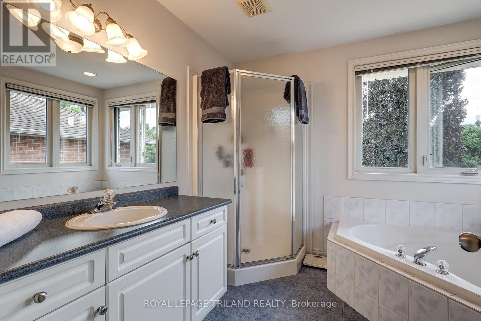31 Symphony Court, St. Thomas, Ontario  N5P 4K1 - Photo 25 - X9231963