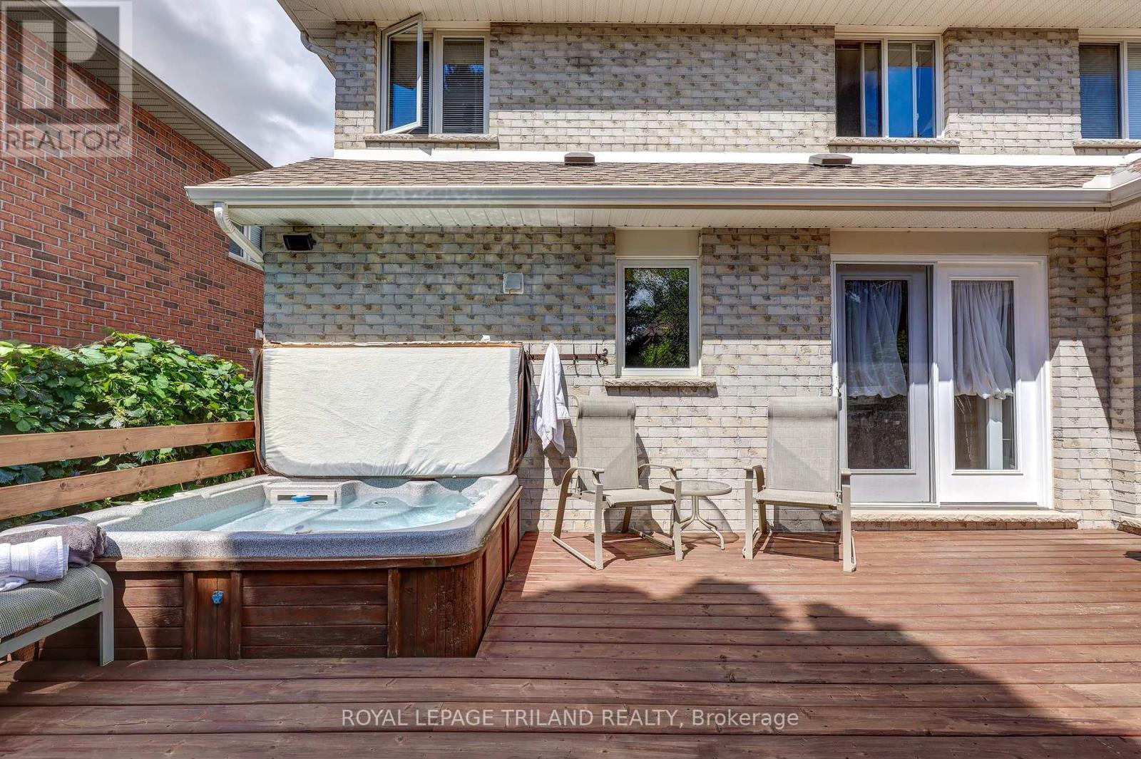 31 Symphony Court, St. Thomas, Ontario  N5P 4K1 - Photo 34 - X9231963