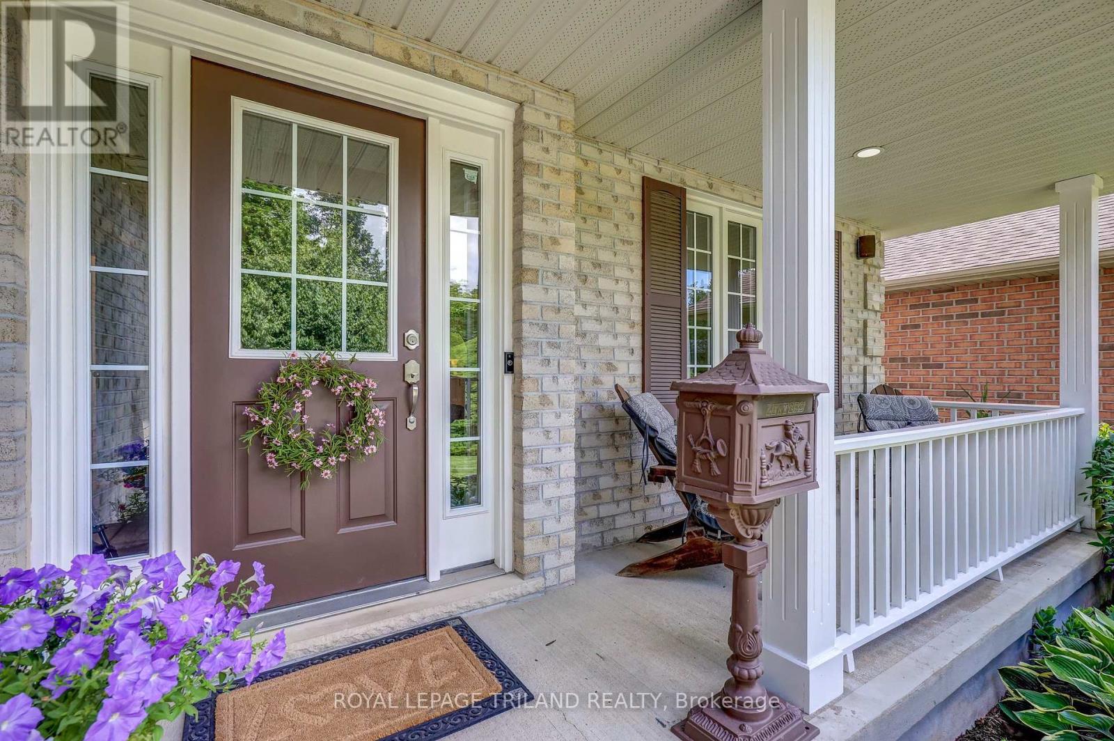 31 Symphony Court, St. Thomas, Ontario  N5P 4K1 - Photo 6 - X9231963