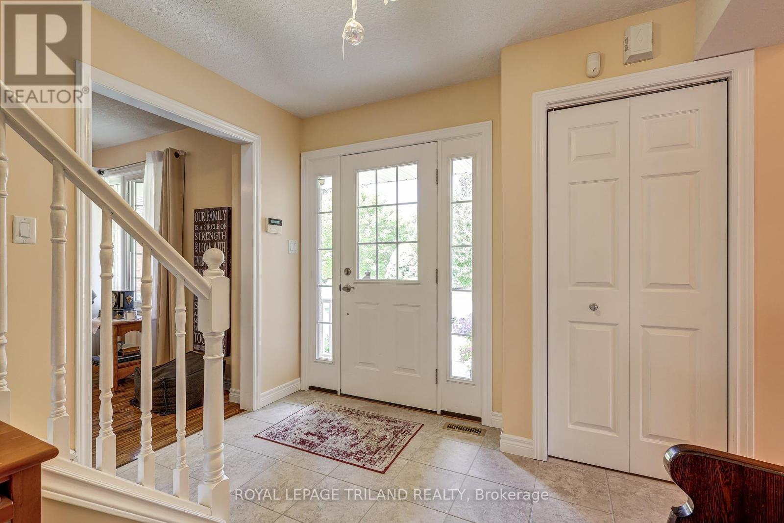 31 Symphony Court, St. Thomas, Ontario  N5P 4K1 - Photo 7 - X9231963