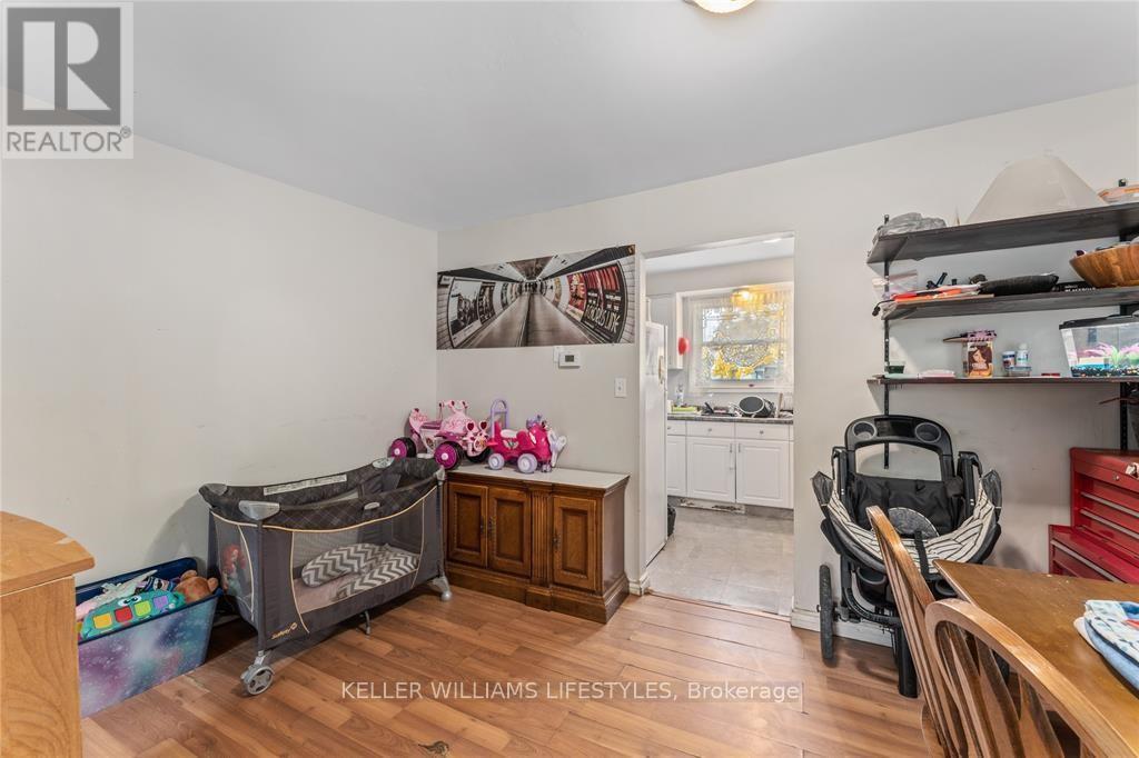112 Euphemia Street N, Sarnia, Ontario  N7T 6A1 - Photo 6 - X9233882