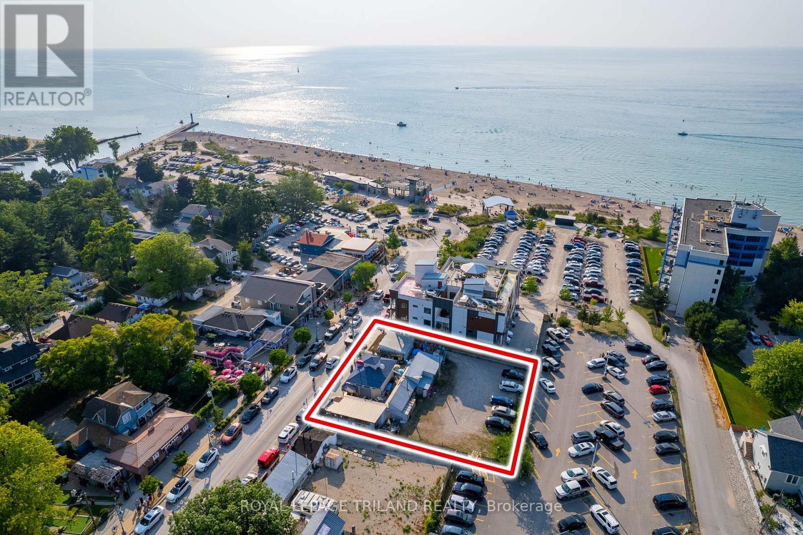 77 MAIN STREET, lambton shores (grand bend), Ontario