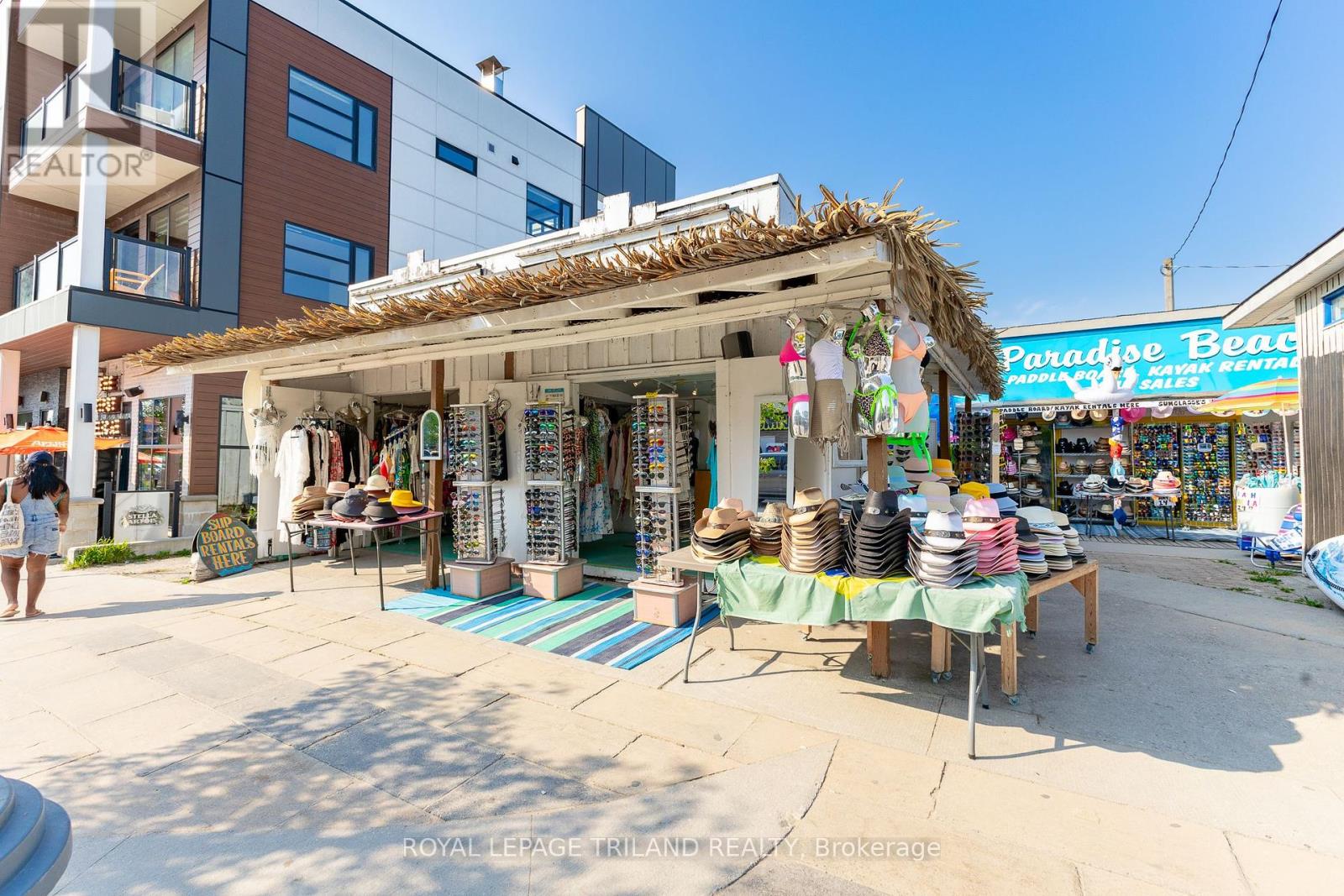 77 Main Street, Lambton Shores (Grand Bend), Ontario  N0M 1T0 - Photo 6 - X9238273