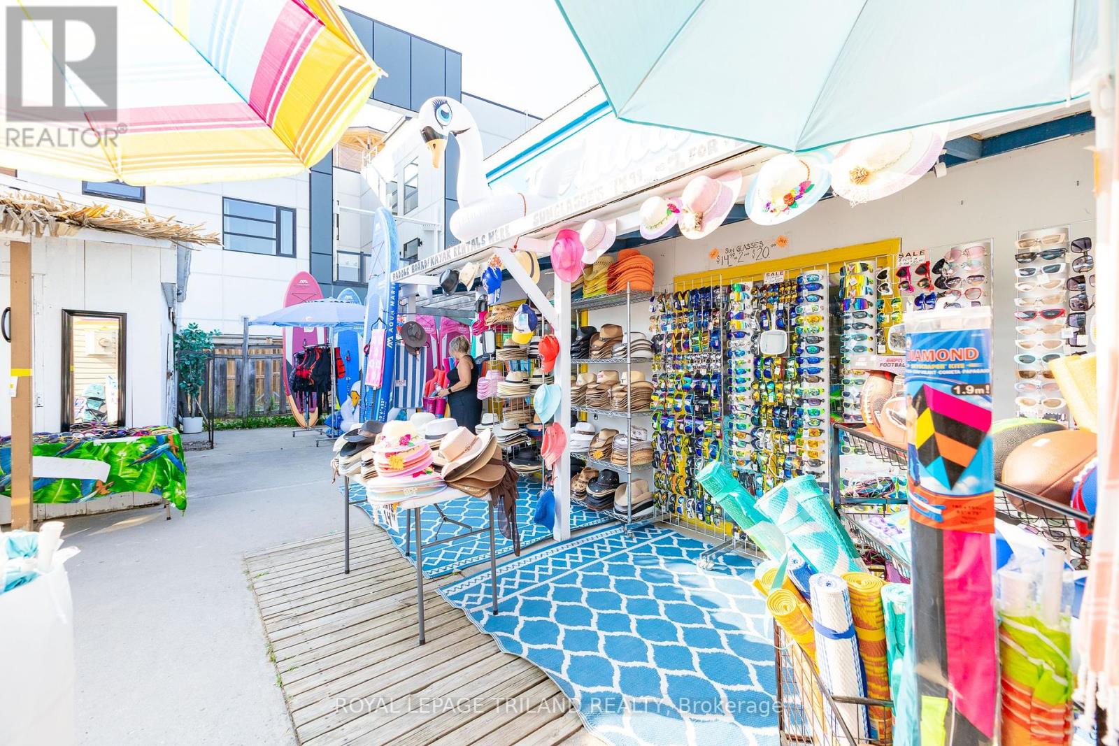 77 Main Street, Lambton Shores (Grand Bend), Ontario  N0M 1T0 - Photo 7 - X9238273