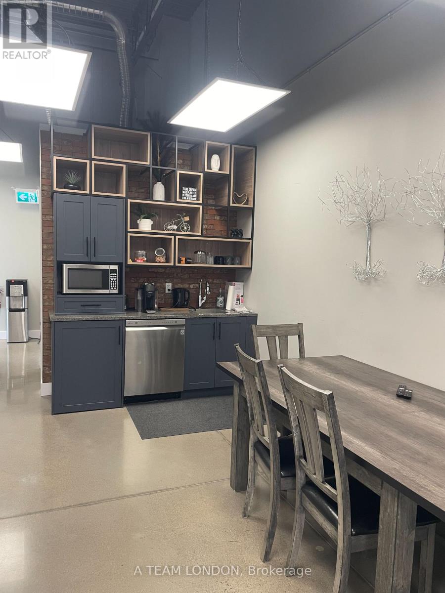 10166 Glendon Drive, Middlesex Centre (Komoka), Ontario  N0L 1R0 - Photo 4 - X9240311