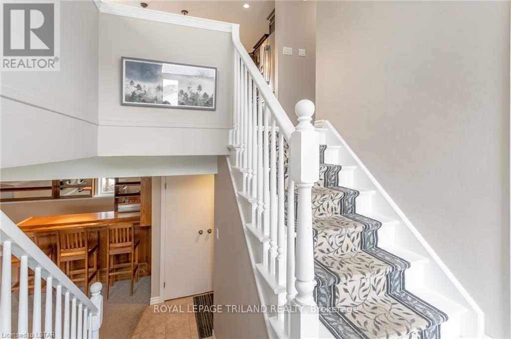 45 Village Gate Crescent, Thames Centre (Dorchester), Ontario  N0L 1G3 - Photo 2 - X9240641