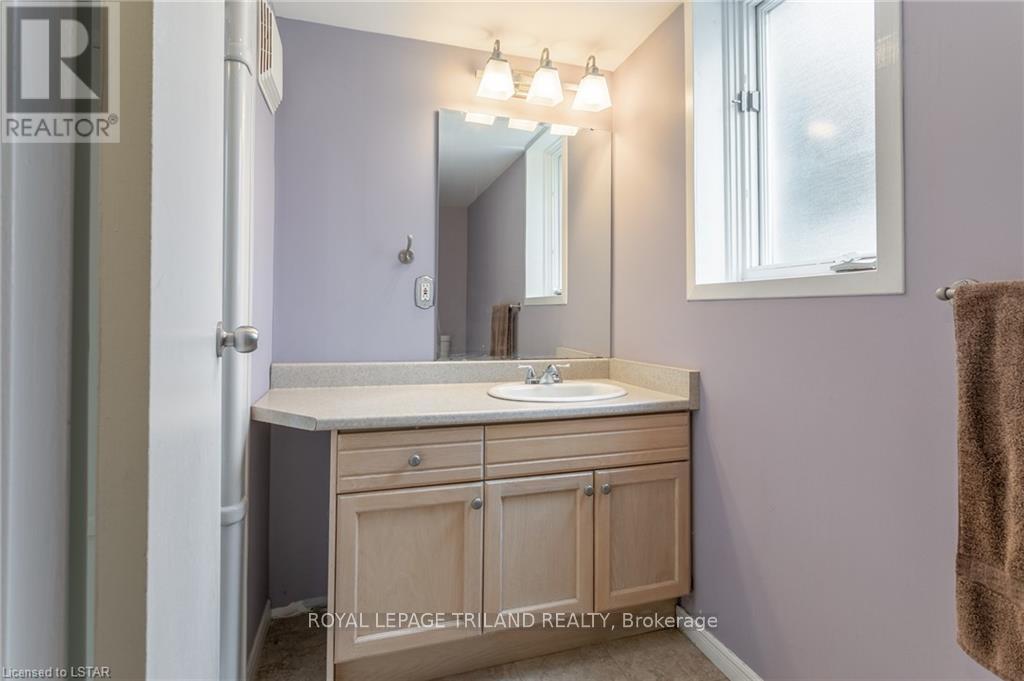 45 Village Gate Crescent, Thames Centre (Dorchester), Ontario  N0L 1G3 - Photo 27 - X9240641