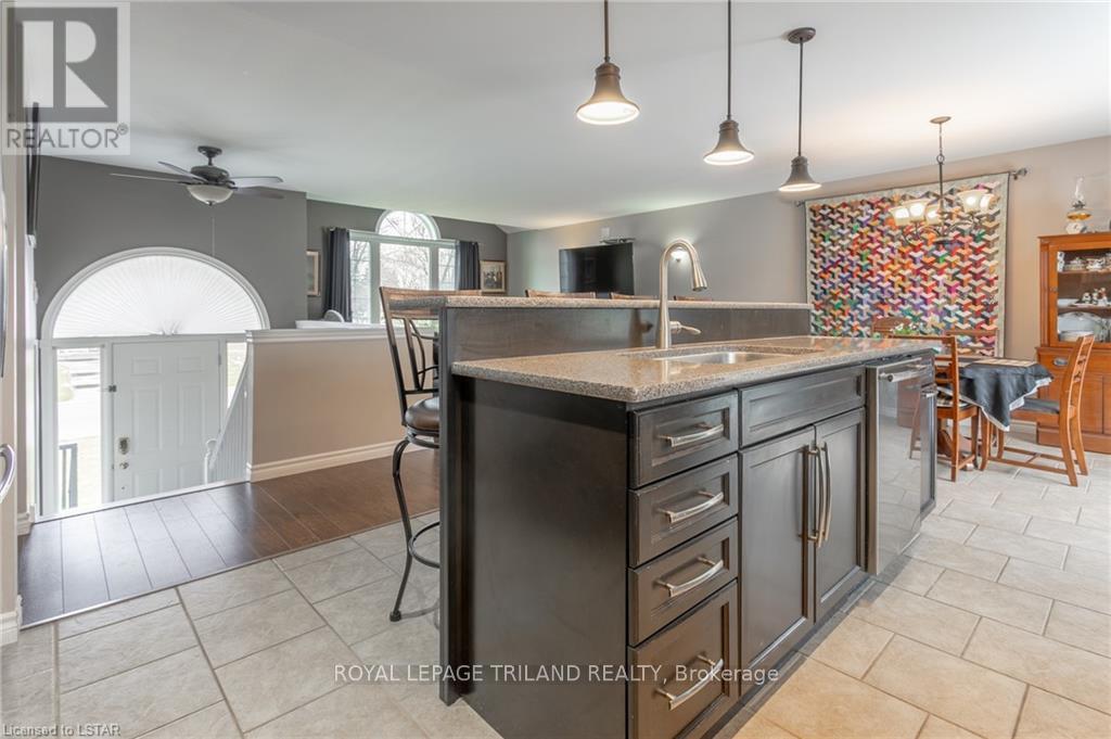45 Village Gate Crescent, Thames Centre (Dorchester), Ontario  N0L 1G3 - Photo 5 - X9240641