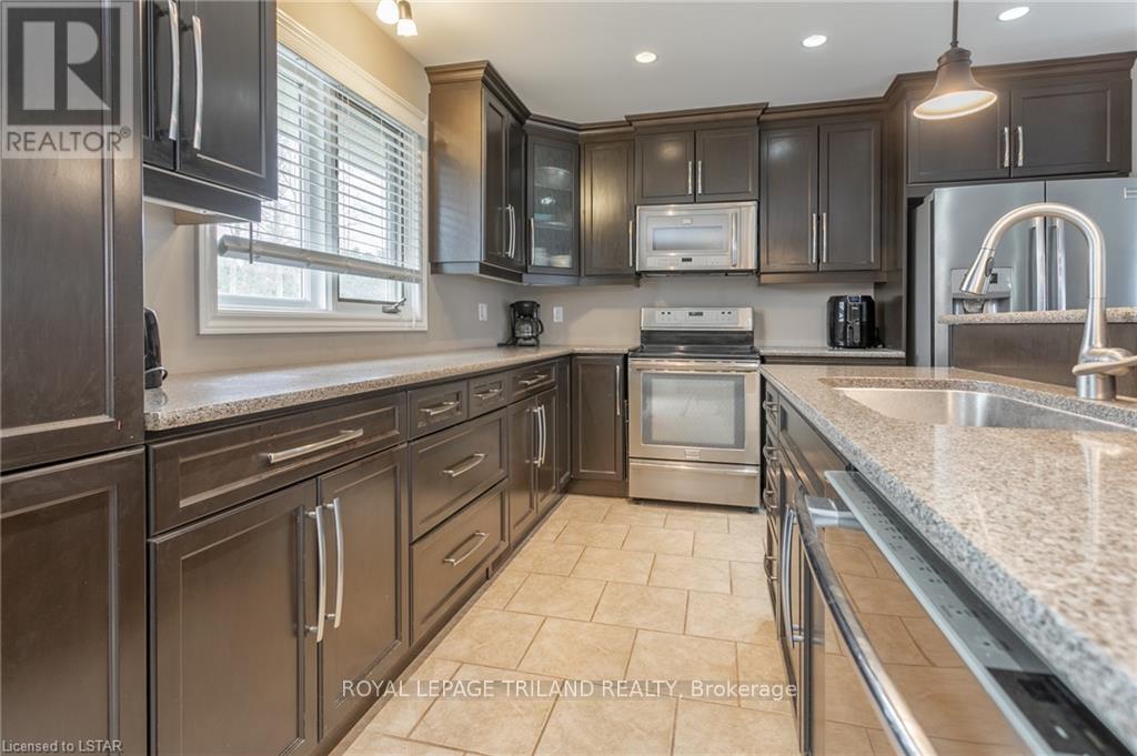 45 Village Gate Crescent, Thames Centre (Dorchester), Ontario  N0L 1G3 - Photo 7 - X9240641