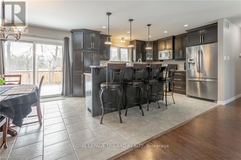 45 Village Gate Crescent, Thames Centre (Dorchester), Ontario  N0L 1G3 - Photo 8 - X9240641