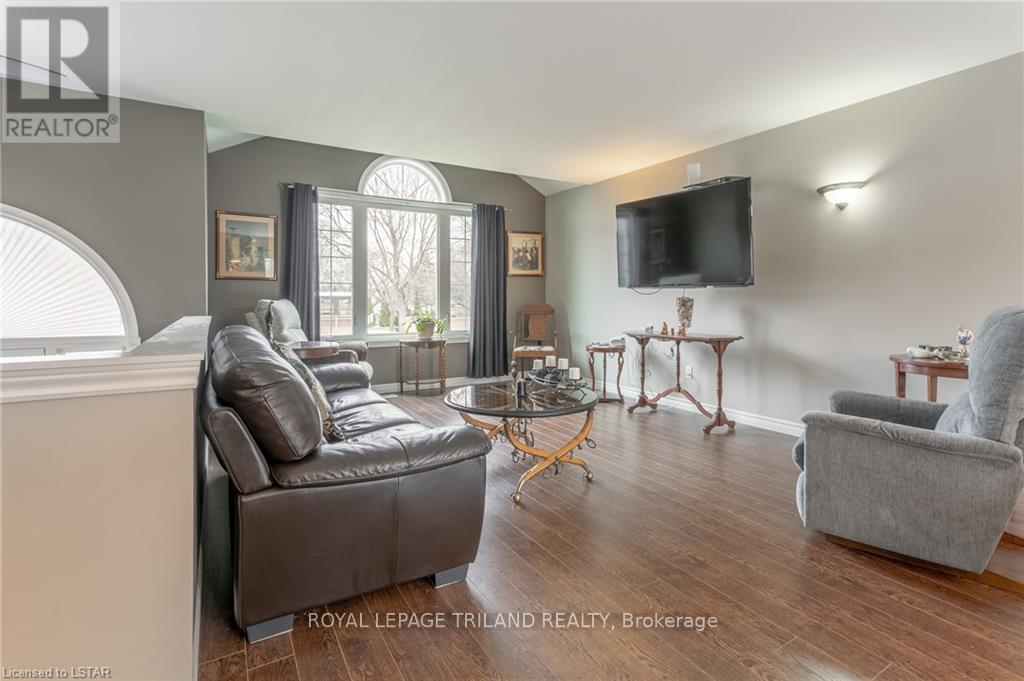 45 Village Gate Crescent, Thames Centre (Dorchester), Ontario  N0L 1G3 - Photo 9 - X9240641