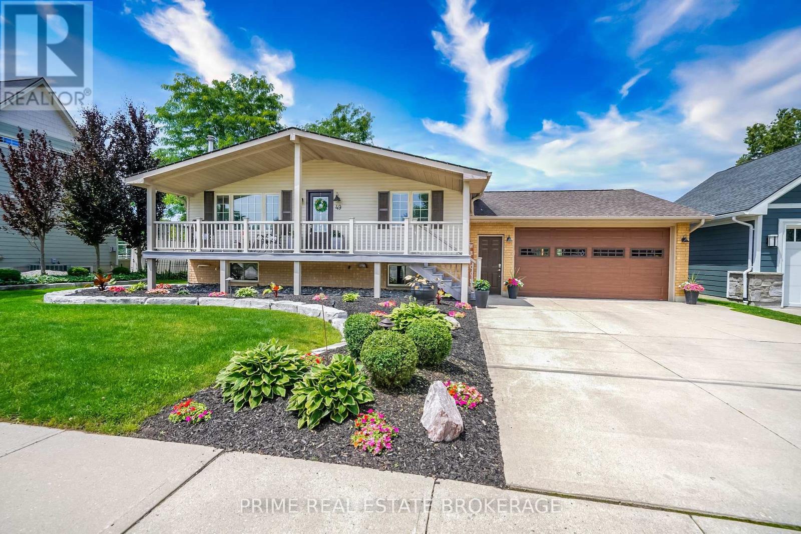 49 GILL ROAD, lambton shores (grand bend), Ontario