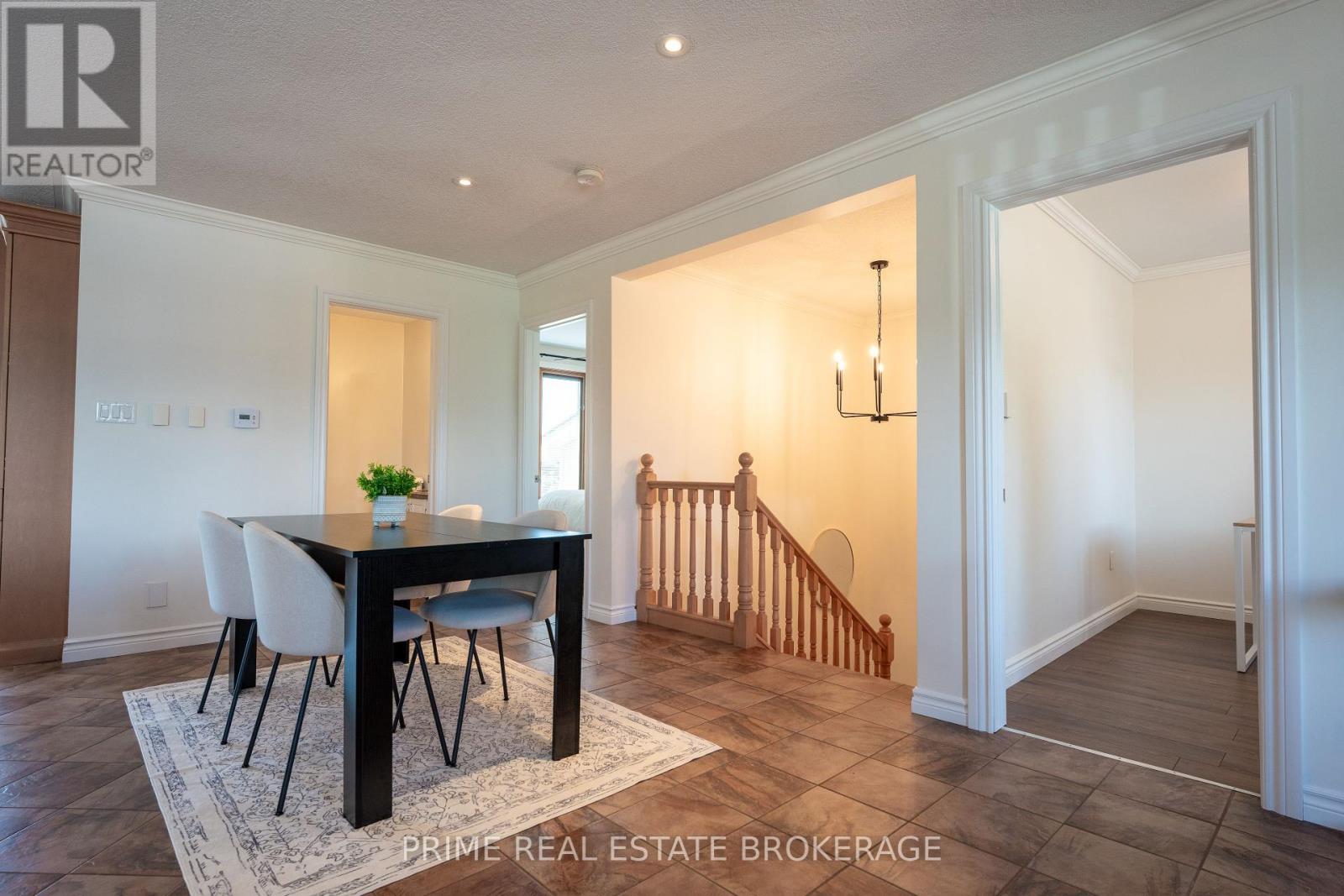 49 Gill Road, Lambton Shores (Grand Bend), Ontario  N0M 1T0 - Photo 13 - X9242210